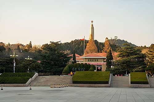 思政教育痛点：3策开发西柏坡资源